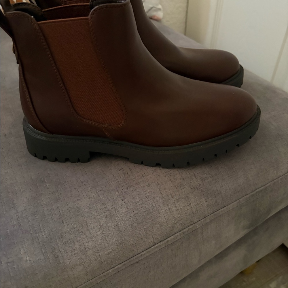 Men's Brown Chukka Boots with Rugged Lug Sole